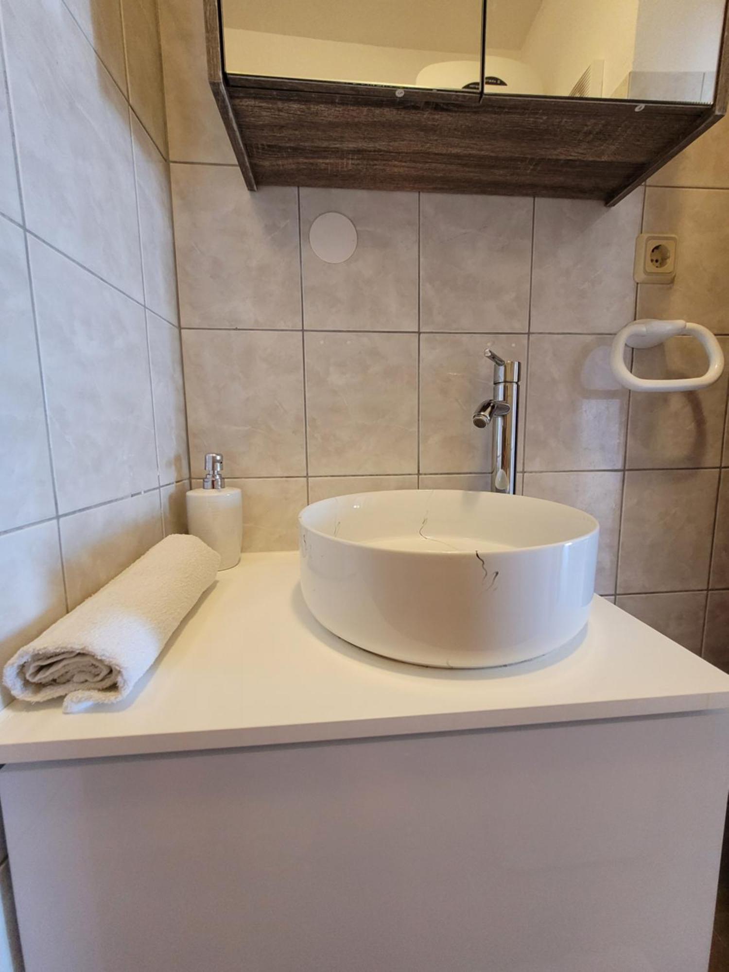 Apartmani Tonci Pag Pag Town Exterior foto